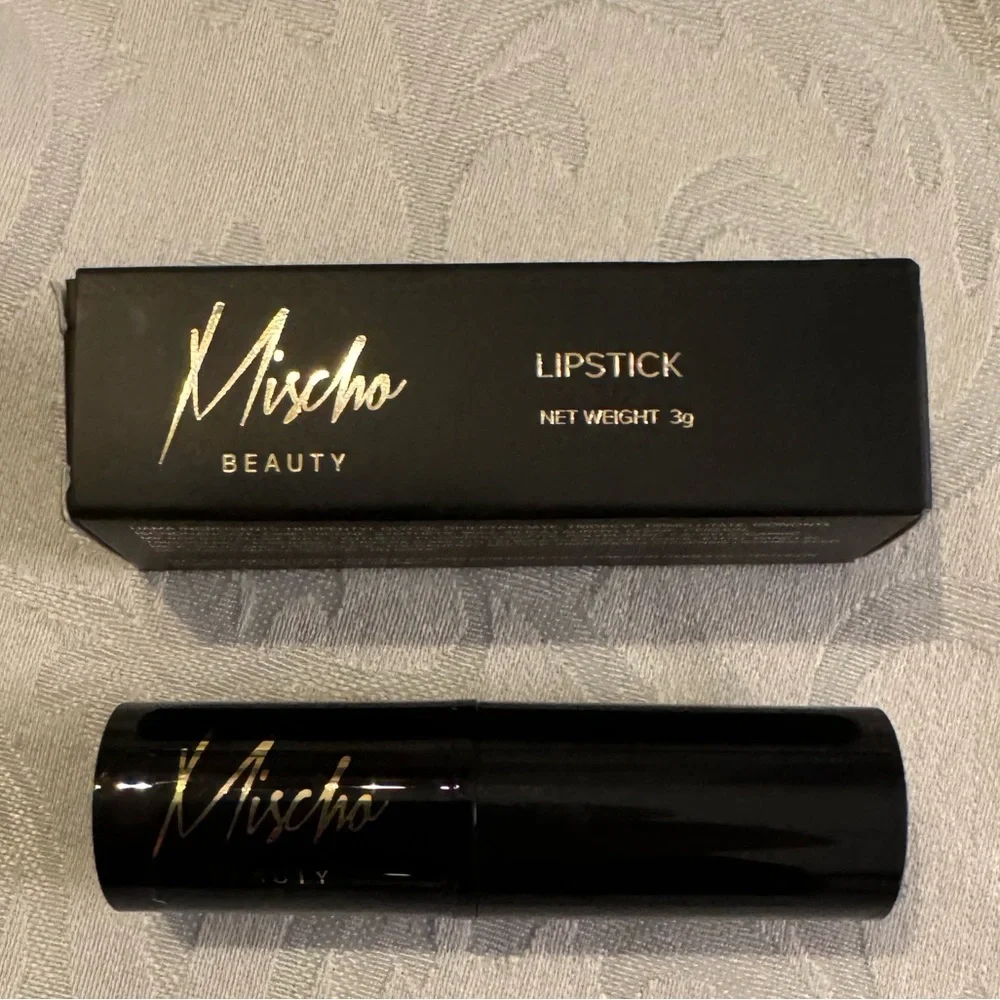 MISCHO BEAUTY Lipstick in Ijama